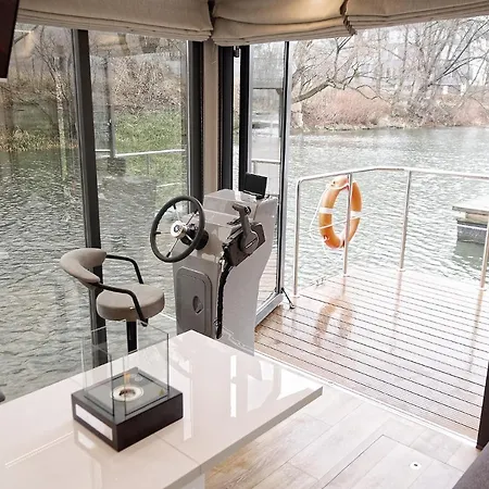 Hotel na wodzie Apartament Na Wodzie - Houseboat Luka 2 Wrocław