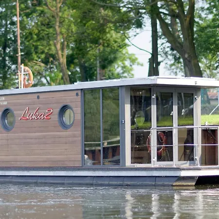 Hotel na wodzie Apartament Na Wodzie - Houseboat Luka 2 *